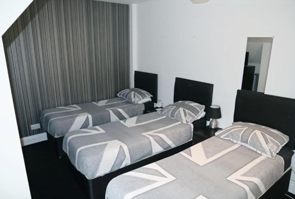Hen & Stag Retreat Weekend Stay Sleeps 10 To 30 Thetford Luaran gambar