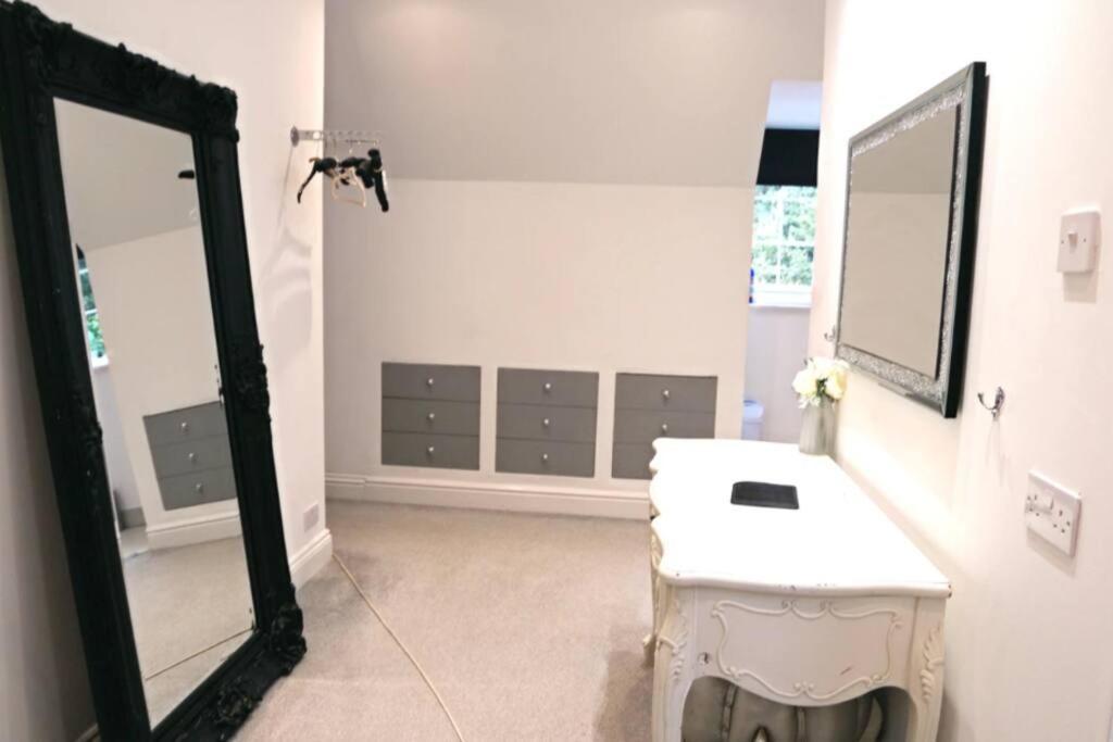 Hen & Stag Retreat Weekend Stay Sleeps 10 To 30 Thetford Luaran gambar