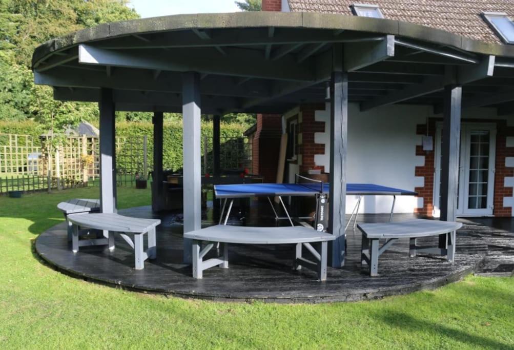 Hen & Stag Retreat Weekend Stay Sleeps 10 To 30 Thetford Luaran gambar